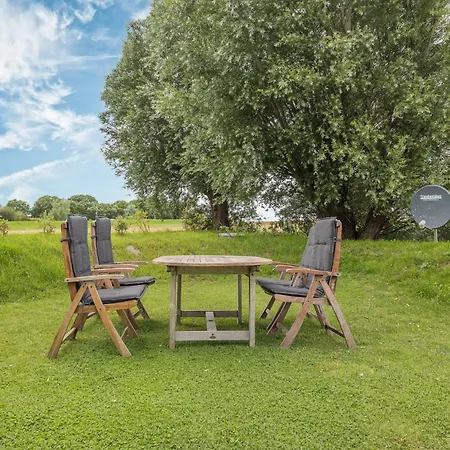 Dom wakacyjny Idyllische Kleine Reetdachkate Mit Blick Ueber Felder - Kamin, Terrasse & Privatparkplatz *