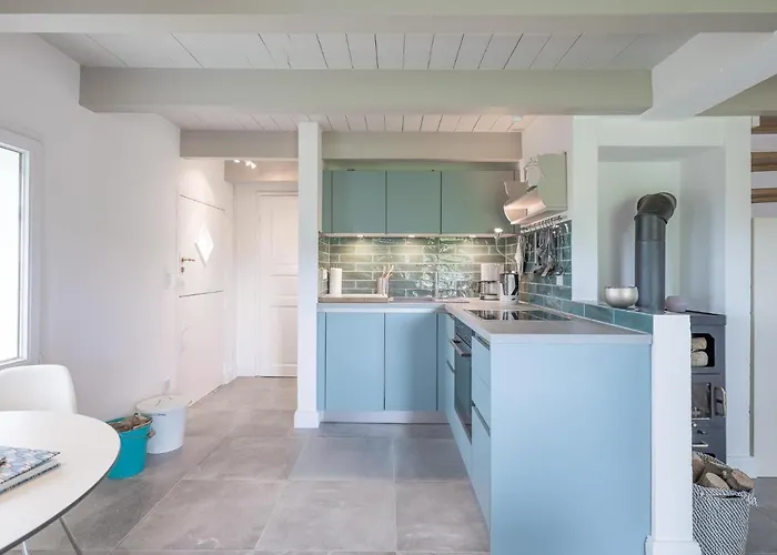 Idyllische Kleine Reetdachkate Mit Blick Ueber Felder - Kamin, Terrasse & Privatparkplatz *